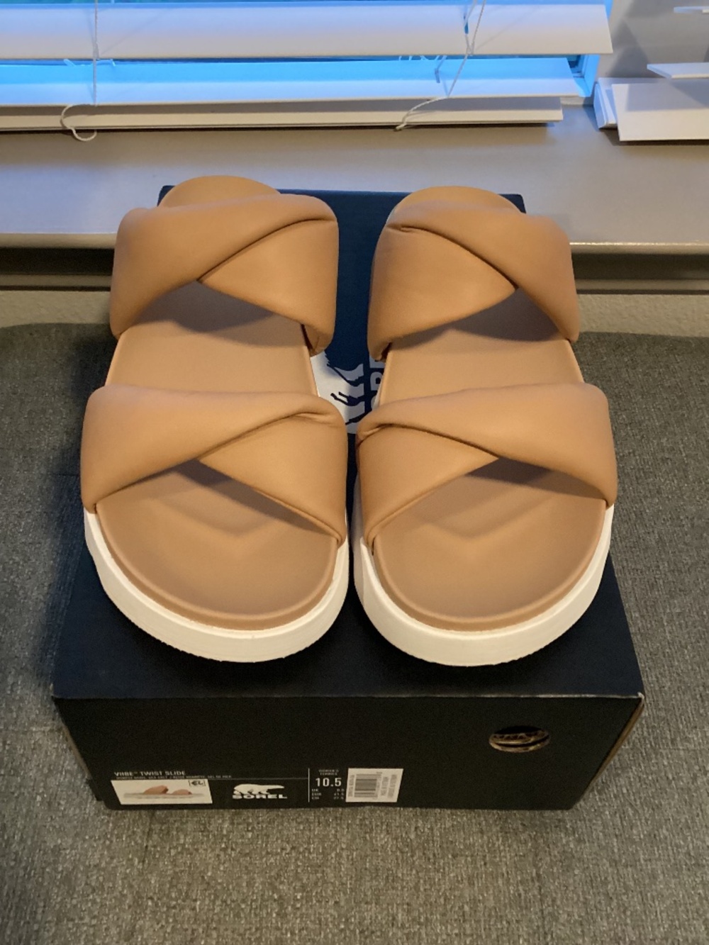 SOREL Viibe Twist Slide Sandal (Women) 10.5 M